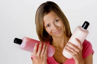 La scelta dello shampoo riparatore deve essere affrontata con particolare attenzione.